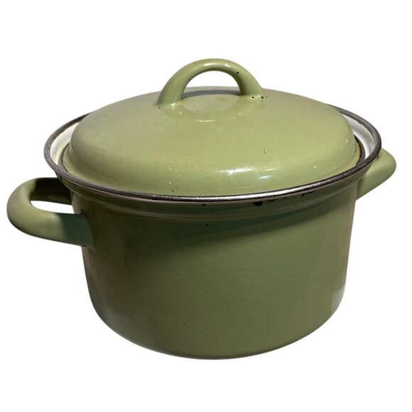 Vintage Avocado Green Enamelware Cooking Pot With Lid 9" Diameter - Picture 1 of 9